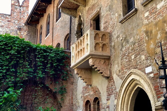 Small Group Guided Tour in Verona - Price and Value Analysis