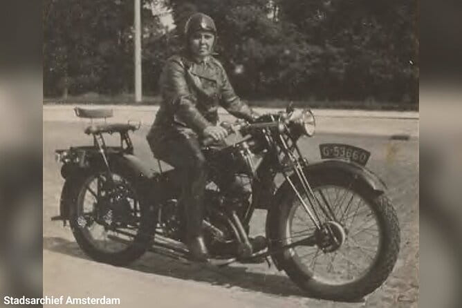 Small Group LGBTQ+ History Tour in Amsterdam - Key Points / Takeaways