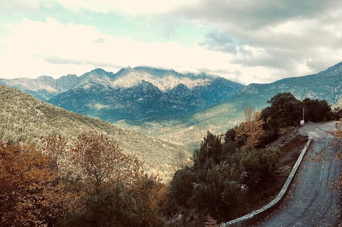 Small Group Mountain Day Trip - Key points/Takeaways