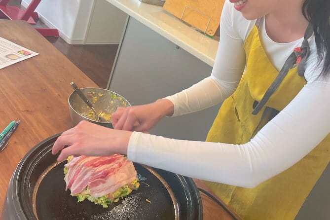 Small-Group Osaka-Style Okonomiyaki Cooking Class - Meeting Information