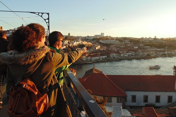 Small-group Porto's Roots Walking Tour - The Iconic Torre dos Clérigos: A Landmark with Stories