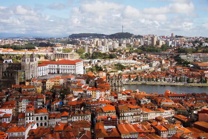 Small-group Porto's Roots Walking Tour - The Artistic Marvel of São Bento Railway Station