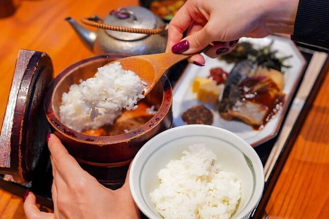 Small Group Shinjuku Gyoen Walking Tour - Booking and Cancellation Policy