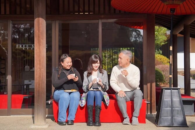 Small Group Shinjuku Gyoen Walking Tour - Accessibility Information