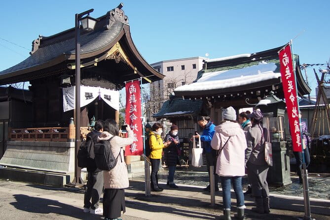 Small Group Sightseeing Tour Visit to Toyama With Lunch Included - Meeting and Pickup