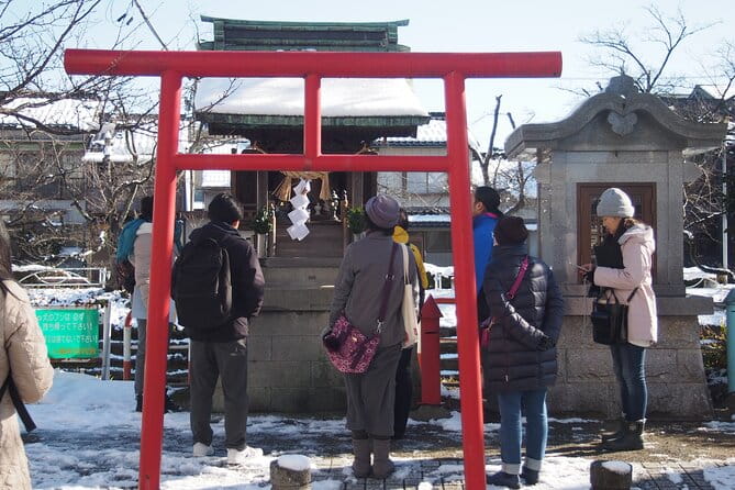 Small Group Sightseeing Tour Visit to Toyama With Lunch Included - Booking Information