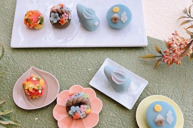 Small Group Sushi Roll & Omelette Lesson + Supermarket Tour - Crafting the Perfect Japanese Rolled Omelette