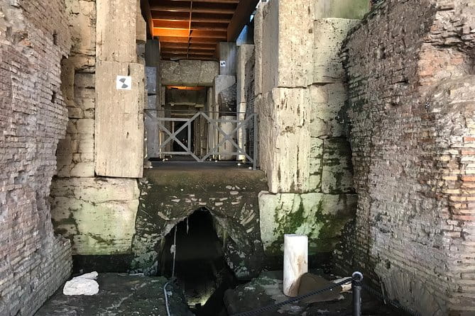 Small Group Tour of Colosseum With Dungeons - Meeting and End Points