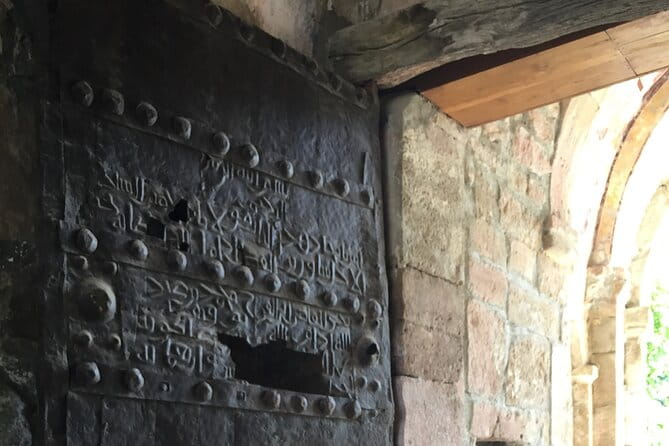 Small group tour to Kutaisi monasteries: Gelati, Motsameta and Bagrati. - Why This Tour Stands Out