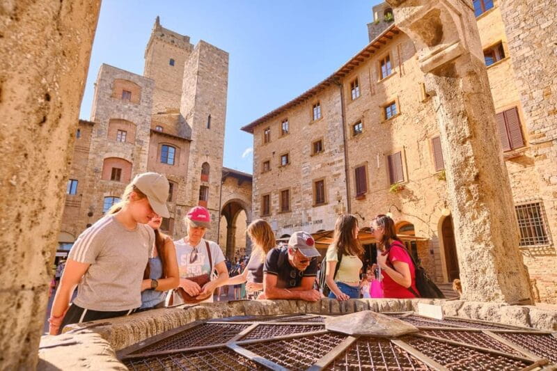 Small Group Tour to Siena & San Gimignano with Chianti Wine - Chianti Wine Tasting in a Traditional Estate
