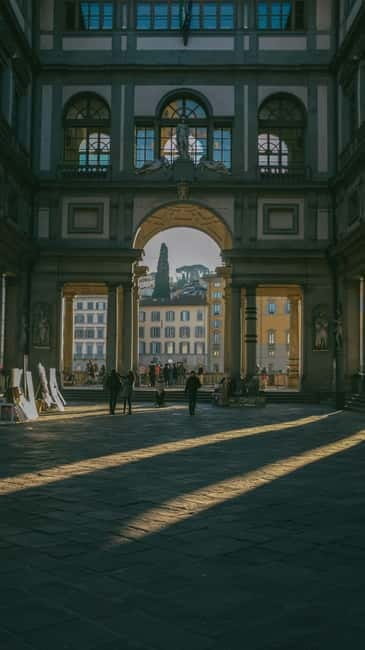 Small-Group Uffizi Museum and Leonardo Da Vinci Highlights - Walking Through Florence’s Artistic and Historical Landmarks