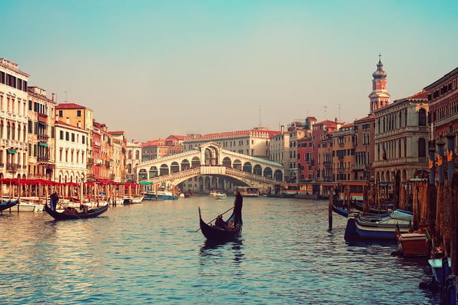 Small Group Venice Grand Canal Panoramic Tour - Who Should Book This Tour?