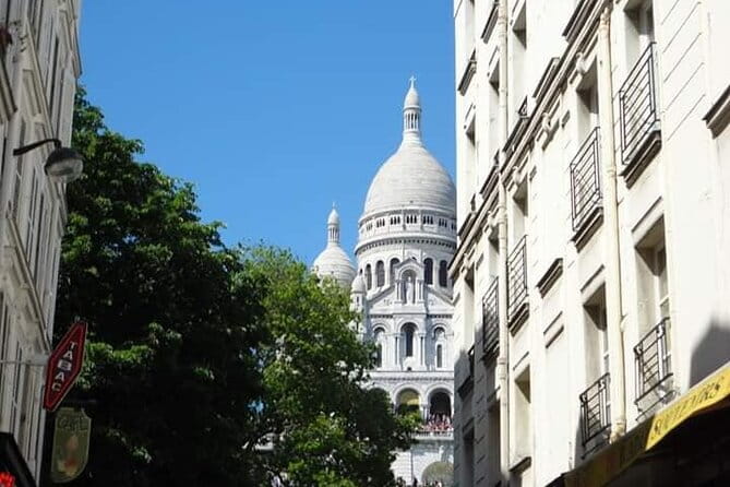 Small group visit to the Montmartre district in Italian - Key Points
