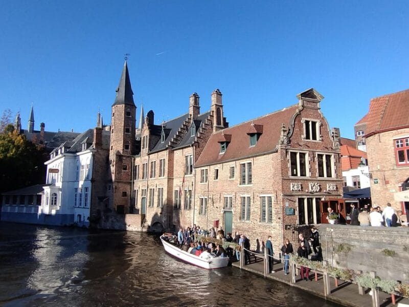 Small Group Walking Tour in Bruges - City and Beyond - Getting to Know Bruges: What to Expect
