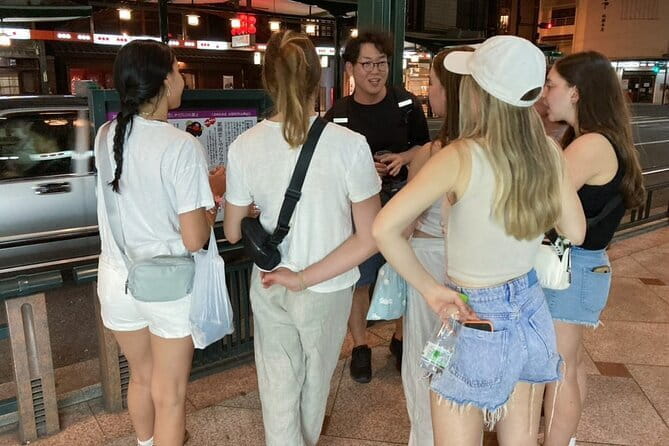 Small Group Walking Tour in Gion at Night With Sake in Hand - Meeting and Starting Point