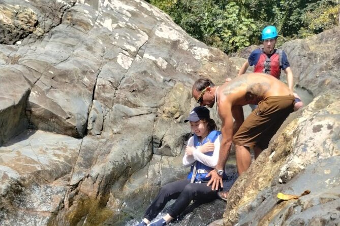 Small-Groups El Yunque Rainforest Tour 8 & 11 Am With Transport - Transport and Logistics