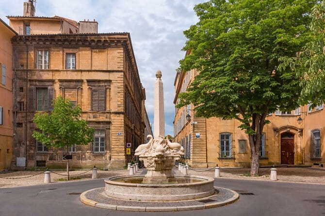 Small Versailles of Provence & Calissons tasting. Marseille port - Exploring Marseille’s Port and Setting Off for Aix-en-Provence