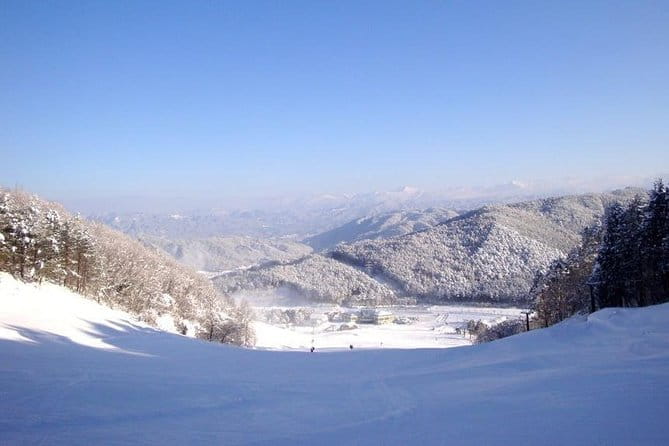 Snow Activities in Takayama Skiing / Snow Bording / Snowshoeing / Etc... - Key Points