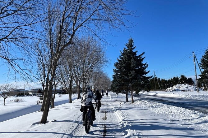 Snow on FAT BIKE - Guided Private Tour in Shinshinotsu - Meeting and Pickup