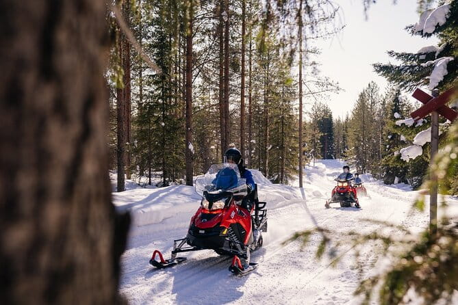 Snowmobiling and ice fishing in Apukka Resort, Rovaniemi - Who Will Love This Tour?