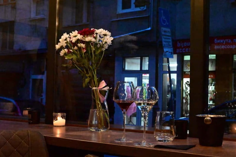 Sofia: Wine and Tapas - Bulgarian's Wine Tasting Experience - Sofia: Wine and Tapas - Bulgarians Wine Tasting Experience