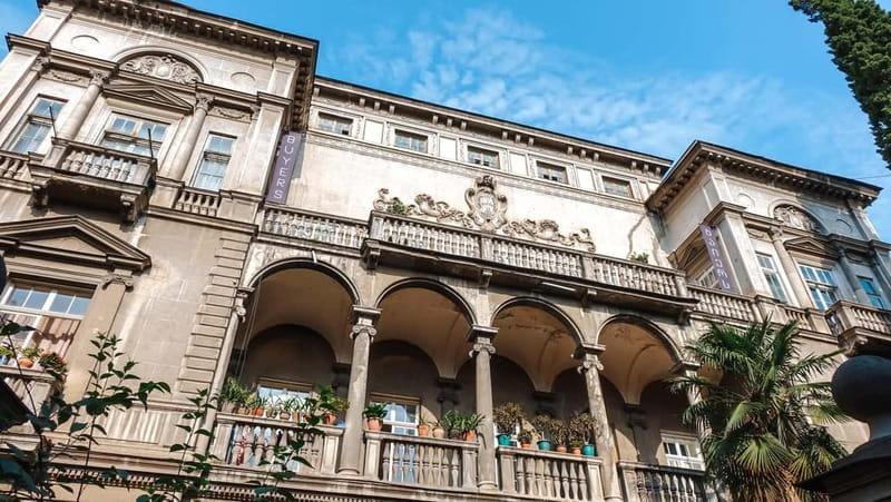 Sololaki - Urban Legends Walk of Bourgeoisie & Haunted Flats - Practical Details and Logistics