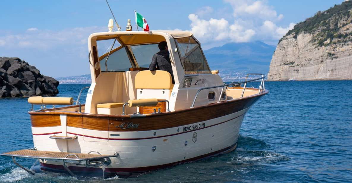 Sorrento: Capri White Grotto & Blue Grotto Private Boat Trip - Exploring Bagni Regina Giovanna