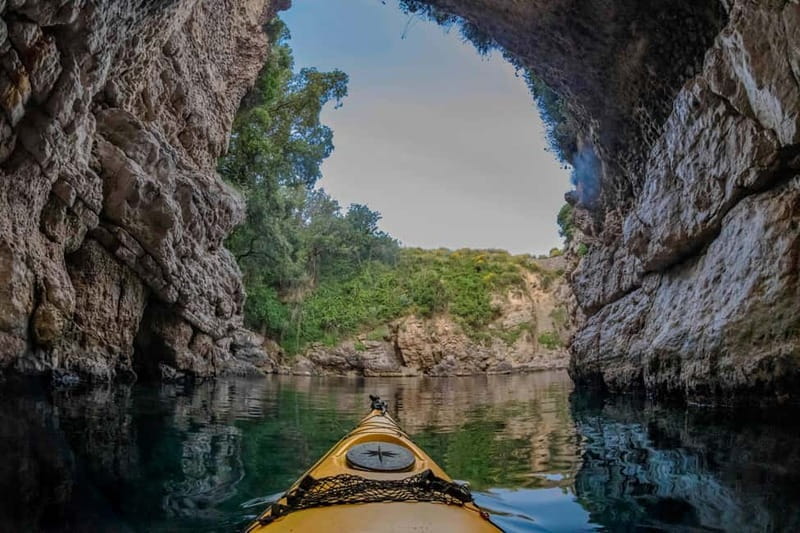 Sorrento: Guided Kayak Tour with Paddleboarding - The Paddleboarding Bonus: Freedom to Explore