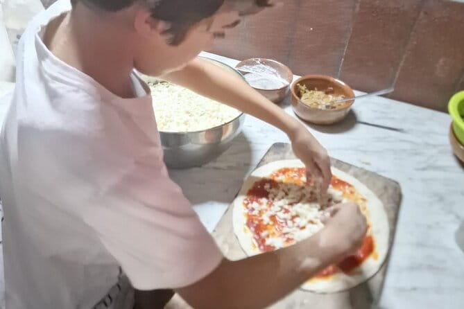 Sorrento Pizza Making Class with Local Pizzaiolo Hands on 100% - Who Will Love This Experience?