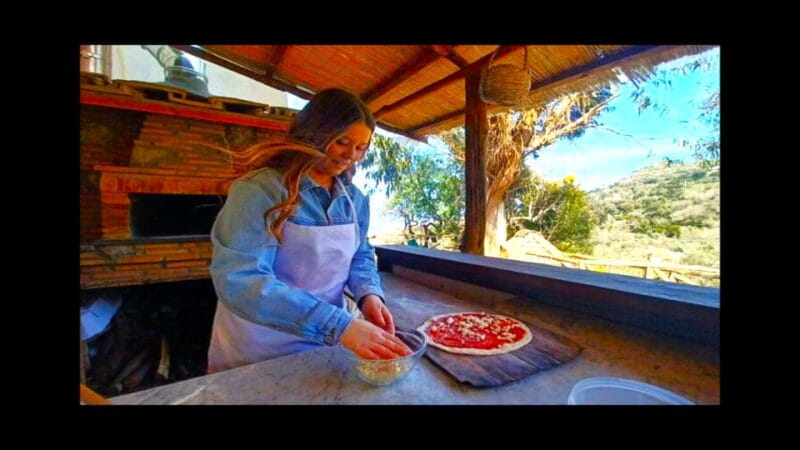 Sorrento: Pizza Making w/ Wine, Limoncello, & Transfer - Who Should Book This?