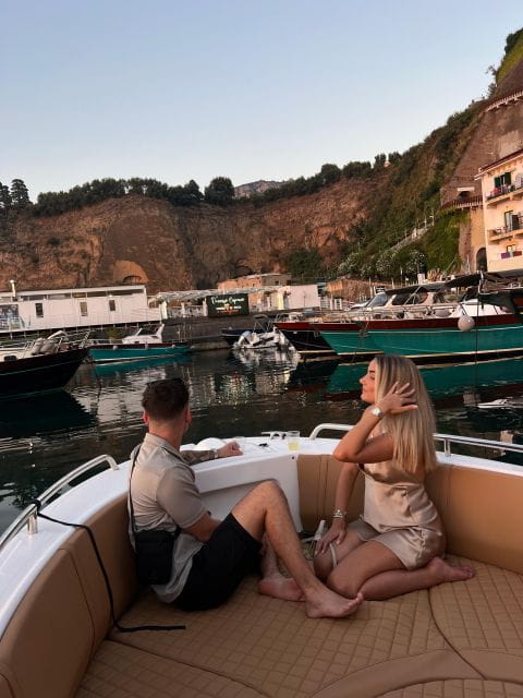 Sorrento: Private Sunset Cuise with Prosecco and Limoncello - FAQ