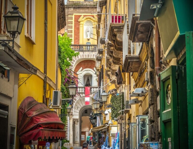Sorrento: Private Walking Tour - Entering The Heart of Sorrento