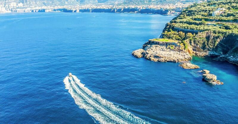 Sorrento: Sightseeing Cruise with Limoncello Tasting - Discovering the Sorrento Coast: What You Can Expect