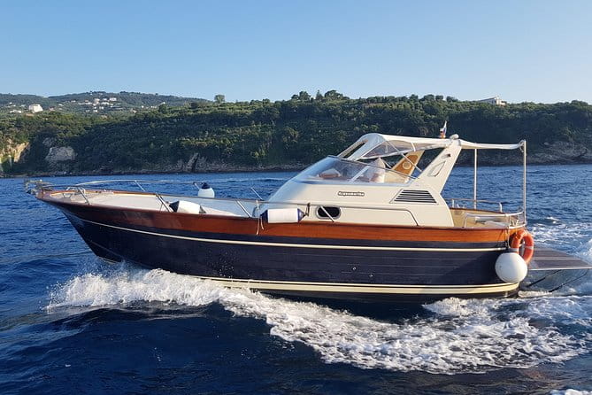 Sorrento to Capri: Small Group Boat Tour with Blue Grotto - The Detailed Experience