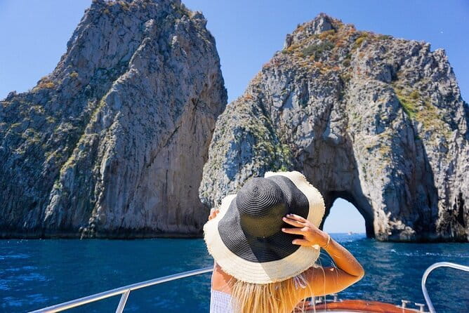 Sorrento to Capri: Small Group Boat Tour with Blue Grotto - FAQ