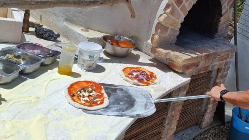 Sorso: pizza workshop in a villa with dinner - A Unique Sardinian Pizza Experience in a Villa Setting