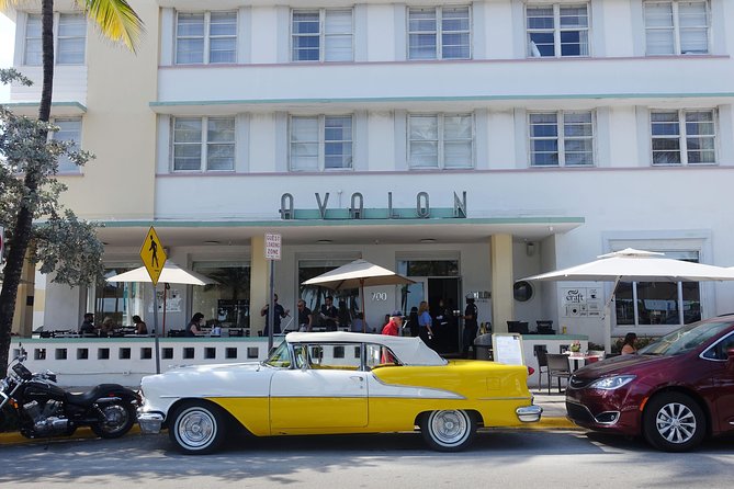 South Beach Cultural Food and Walking Tour - Knowledgeable and Engaging Guides