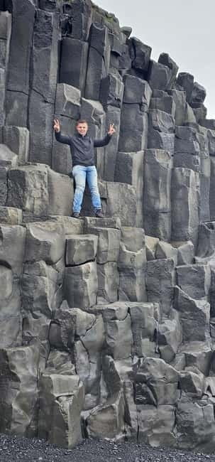 South Coast Day Tour with Horse Riding at Black Sand Shores - Price and Logistics: A Good Balance of Value