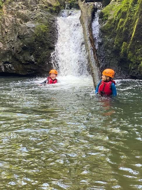 South Wales: Canyoning Adventure in the Brecon Beacons - An Exciting Dive into Wales’ Gorge Wonderland