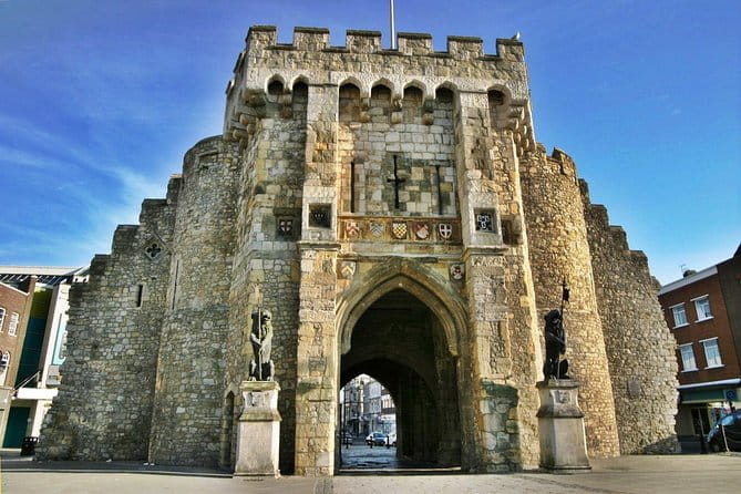 Southampton Airport to Southampton Port or Hotel - Journey Through Southamptons Seamless Transfers