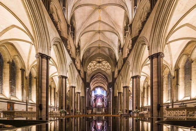 Southampton to London via Attraction of your choice (Stonehenge, Windsor etc) - FAQ