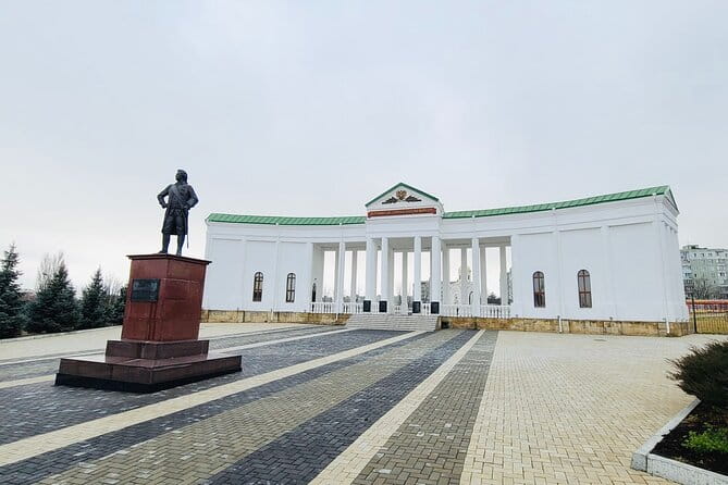 Soviet Heritage of Transnistria and Castle Mimi Winery - Castle Mimi Winery: A Soviet-Style Marvel Turned Wine Paradise