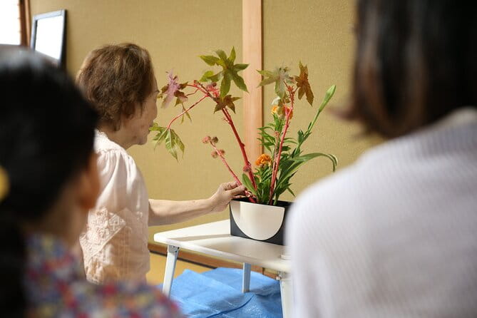 Special Ikebana Experience Guided by an Ikebana Master, Mrs. Inao - Savoring Traditional Japanese Refreshments