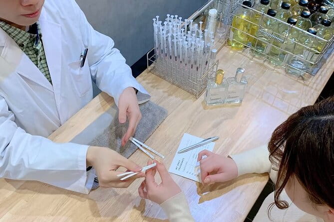 Specializing in Custom-Made Fragrances From Kyoto - Exploring the Kawaramachi Street Meeting Point