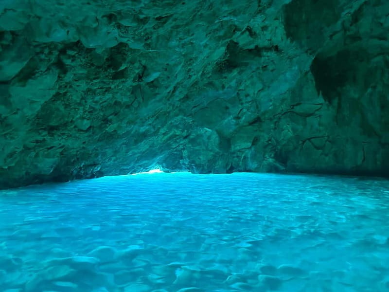 Speed Boat Tour to National Park and Grama Bay - Who Should Consider This Tour?