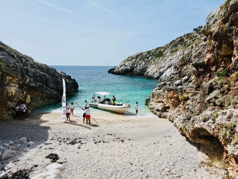 Speed Boat Tour to National Park and Grama Bay - FAQ