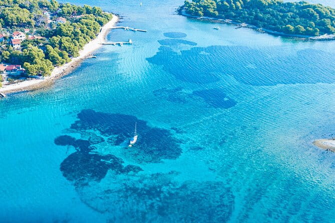 Speedboat Blue Lagoon & 3 Islands tour from Trogir - The highlight: Blue Lagoon and Krknjasi Bay