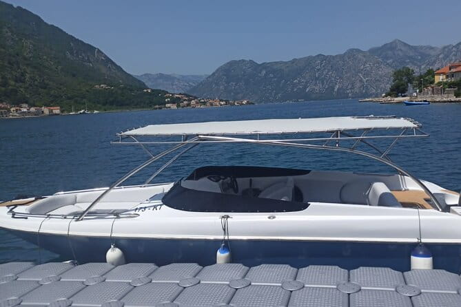 Speedboat Rent up to 8 people(charged per hour) - Key Points / Takeaways