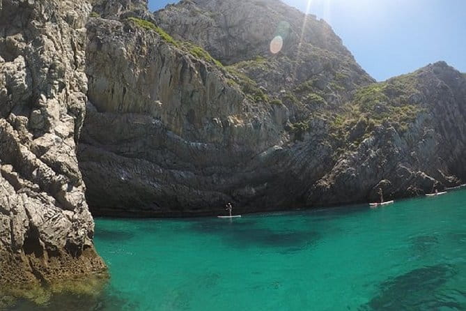 Spend the day at a lovely villa with cristal water and fresh seefood - Price and Logistics: Good Value for a Flexible Day