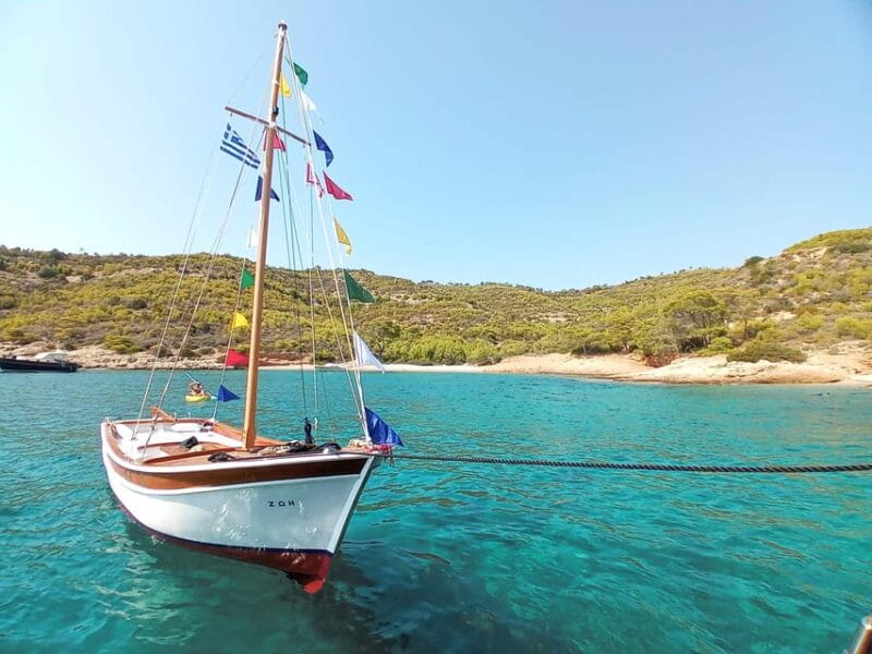 Spetses Island Boat Exploration e-kaiki - Who Is This Tour Best For?